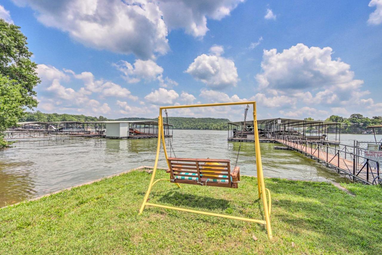 Cheerful Camdenton Cottage Steps To Lake! Exterior photo